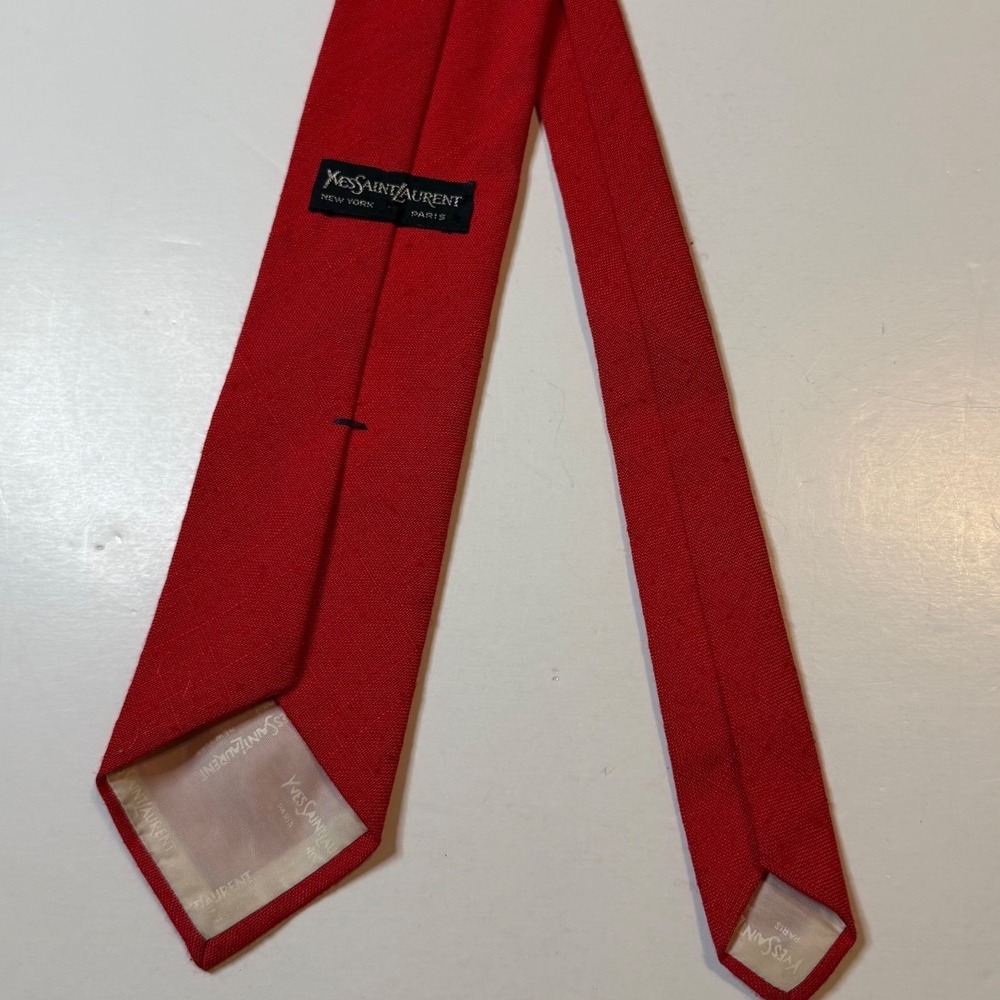 Vintage Yves Saint Laurent Tie Mens OS Red Textured Silk Blend YSL Logo Paris